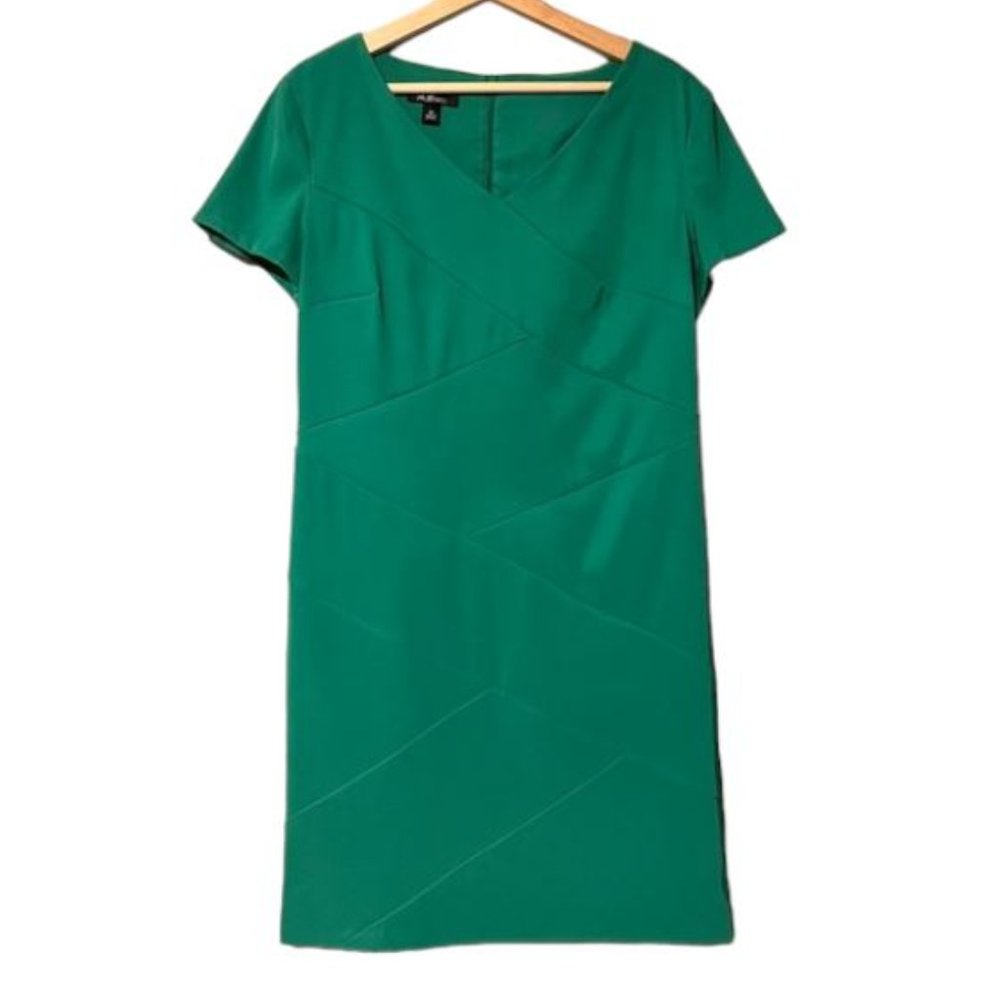 COPY - AGB green short sleeve dress - Size 14 EUC